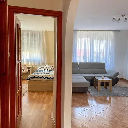 Harsfa Apartmán *